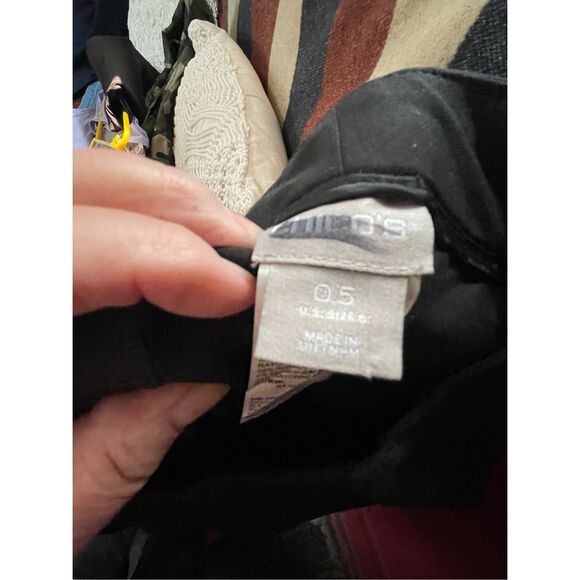 Chico’s size 6 (.05) Ponte knit cropped pants . - Picture 5 of 7